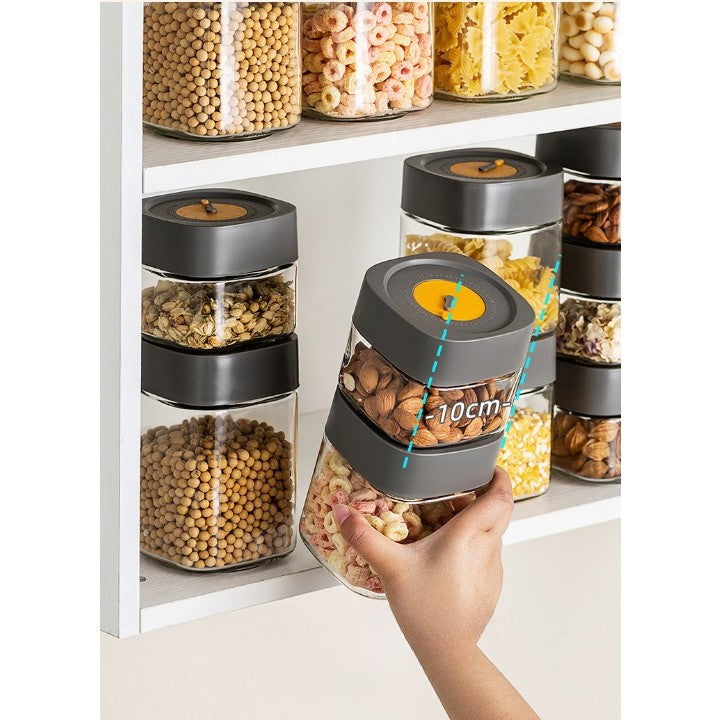 Borcan Alimentar din sticla cu Capac Vid, Vivimall, 1000 ml, Inchidere Ermetica pentru Orice Tip de Produse, Design Patrat, 10 x 10 x 15.5 cm, Transparenta cu Capac Gri - vivimall.ro