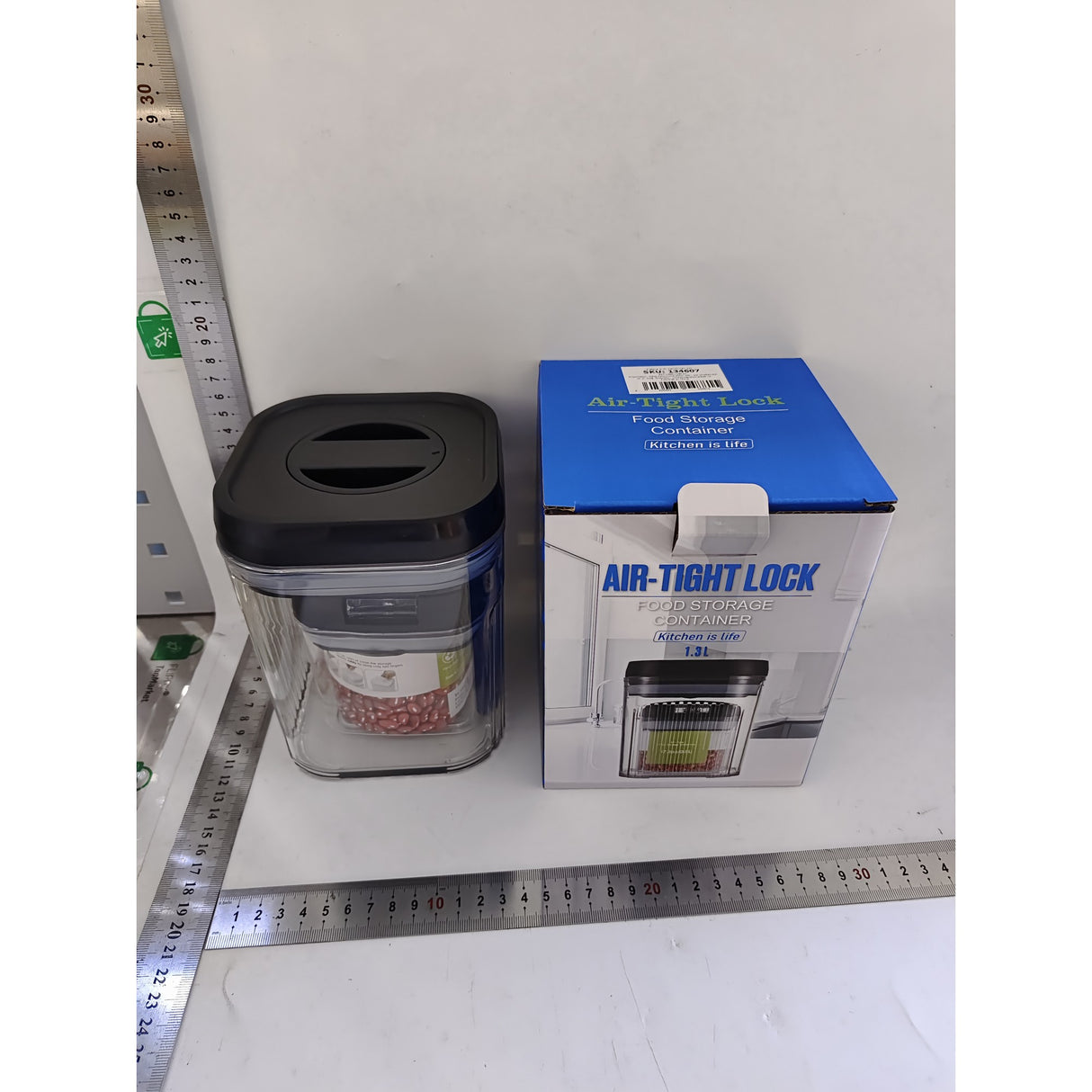 Cutii de Depozitare Alimente, Vivimall, Set din 2 Cutii de Tip Container de 0.5 si 1.3 l, Recipiente pentru Cereale in Bucatarie, Transparente cu Capac Negru - vivimall.ro