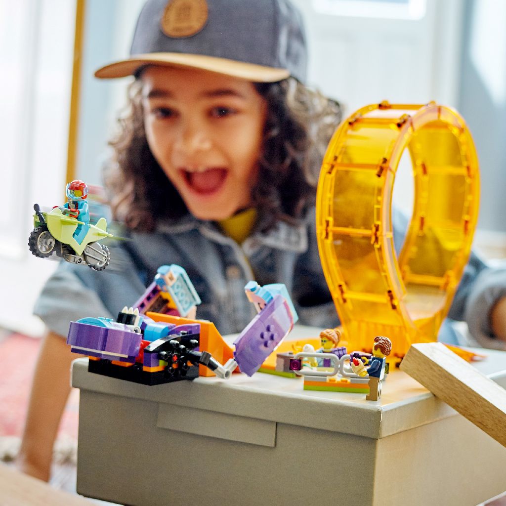 LEGO CITY STUNTZ CASCADORIE ZDROBITOARE IN BUCLA 60338