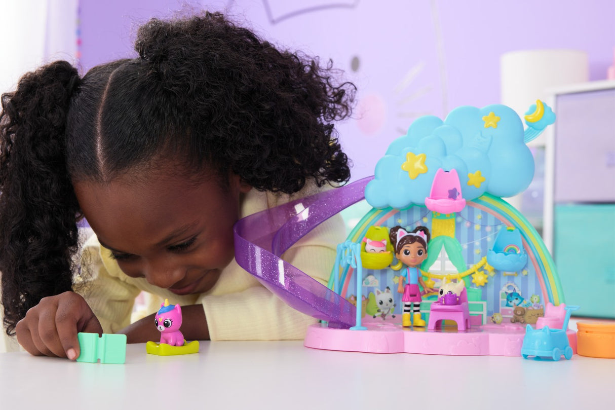 GABBYS DOLLHOUSE SET CAMERA DE JOACA KITTY CARE EAR PURRFECT