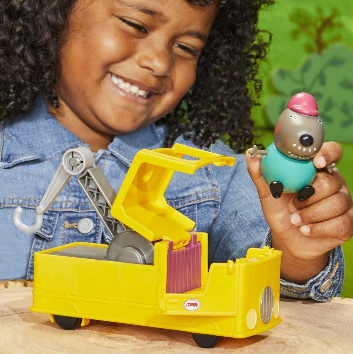 PEPPA PIG CAMIONUL DE REMORCARE