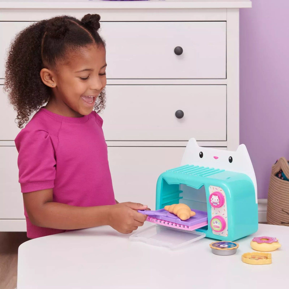 GABBYS DOLLHOUSE CUPTOR PENTRU PRAJITURI