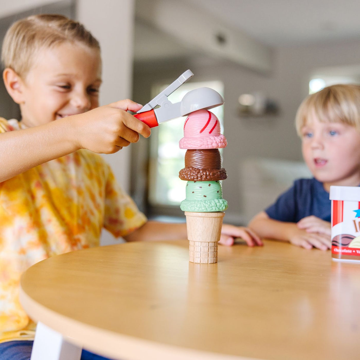 MELISSA AND DOUG SET DE JOACA MAGNETIC CORNETE CU INGHETATA