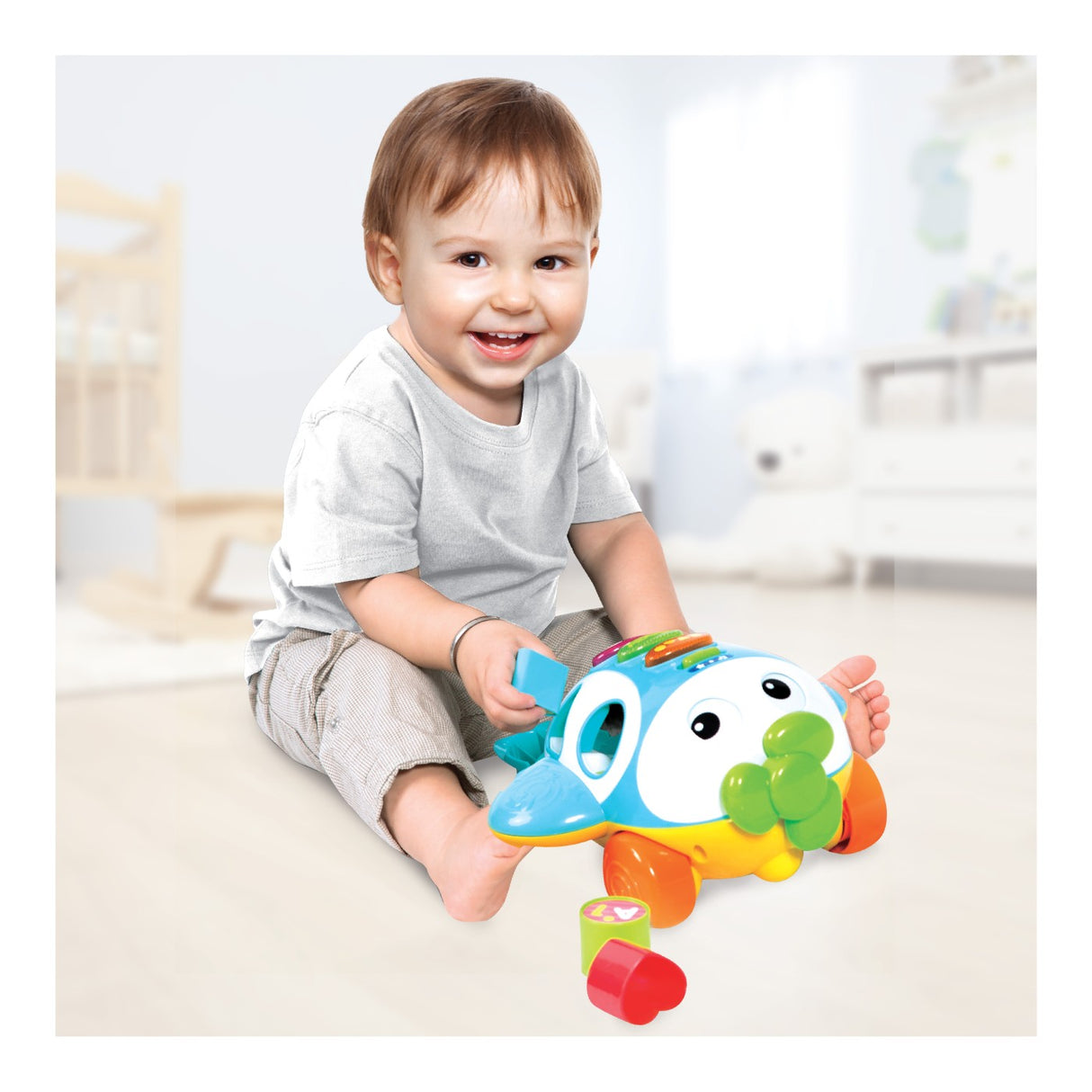 WINFUN JUCARIE DE TRAS AVION CU ACTIVITATI