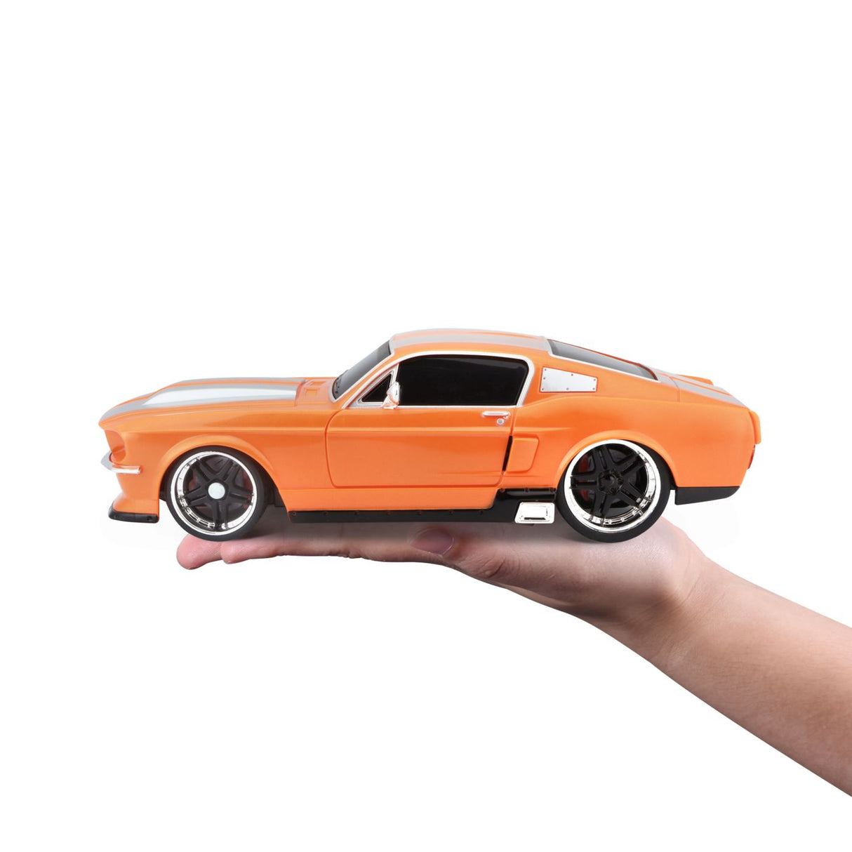 MAISTO MASINUTA CU TELECOMANDA 2.4GHz FORD MUSTANG GT 1967 SCARA 1 LA 24