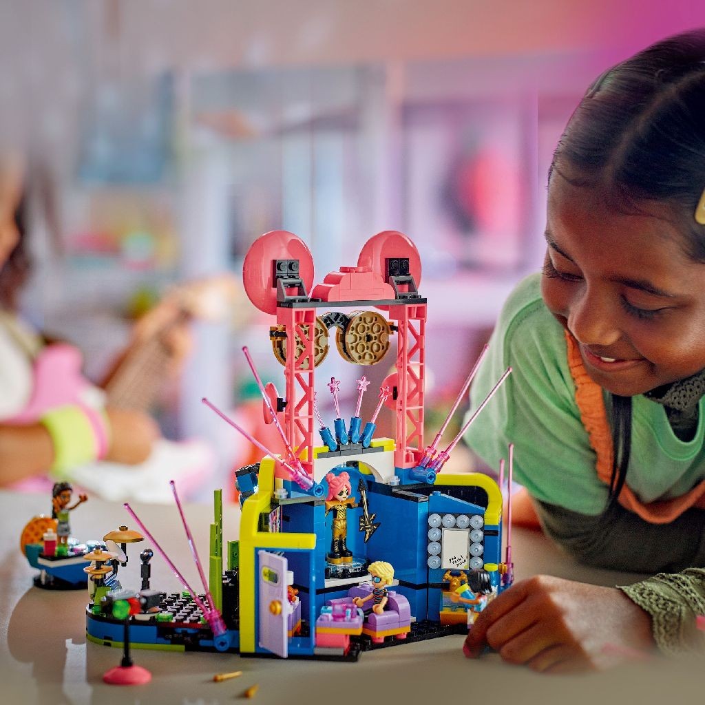 LEGO FRIENDS CONCURS MUZICAL IN ORASUL HEARTLAKE 42616
