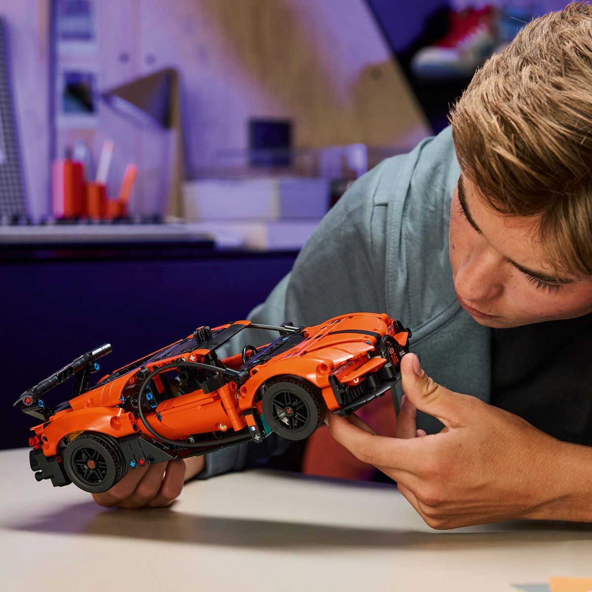 LEGO TECHNIC HIPERMASINA BUGATTI CHIRON PUR SPORT 42222