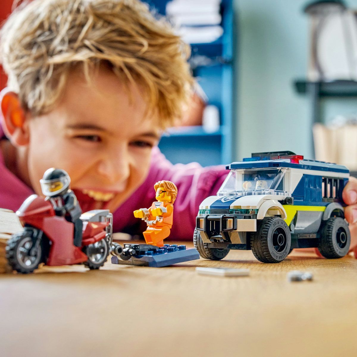 LEGO CITY DUBA PENTRU PRIZONIERI A POLITIEI 60479