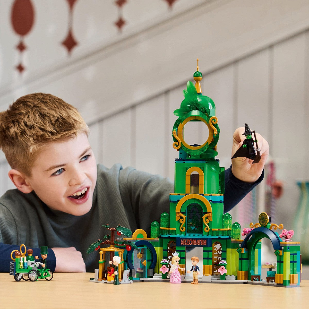 LEGO WICKED BUN VENIT IN ORASUL DE SMARALD 75684