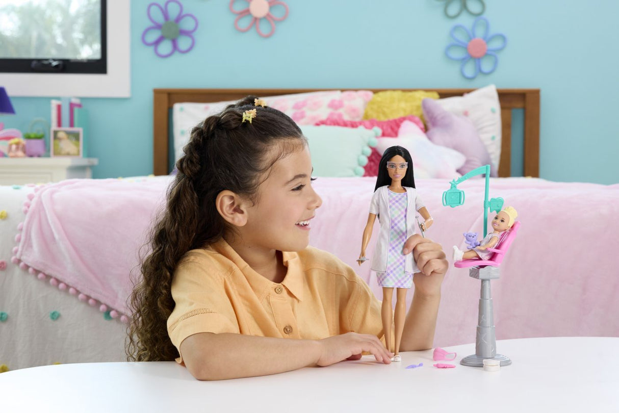 BARBIE SET DE JOACA PAPUSA BARBIE BRUNETA FACE CARIERA DENTIST