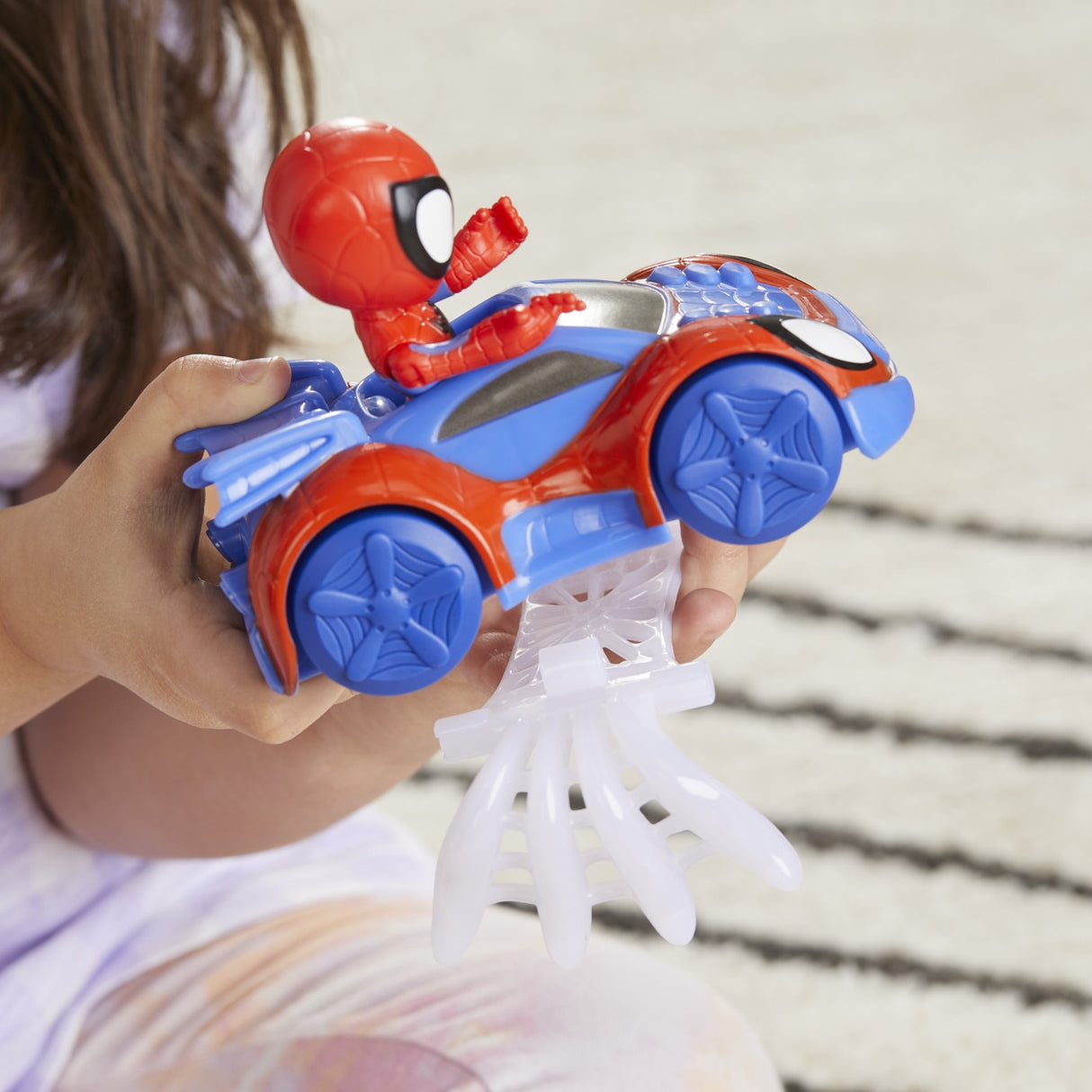 SPIDEY PRIETENII EXTRAORDINARI SET MASINUTA SI FIGURINA SI ACCESORIU SPIDEY