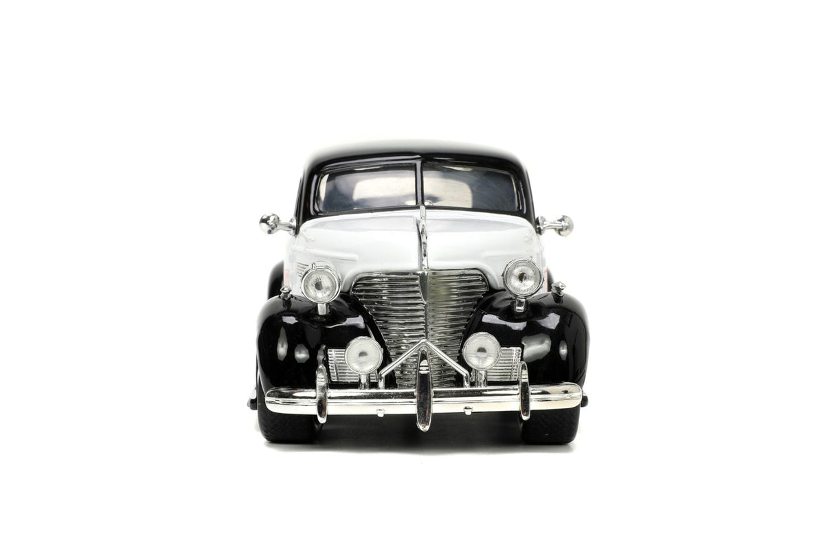 JADA SET MASINUTA METALICA CHEVROLET MASTER DELUXE 1939 SCARA 1:24 SI FIGURINA MR MONOPOLY