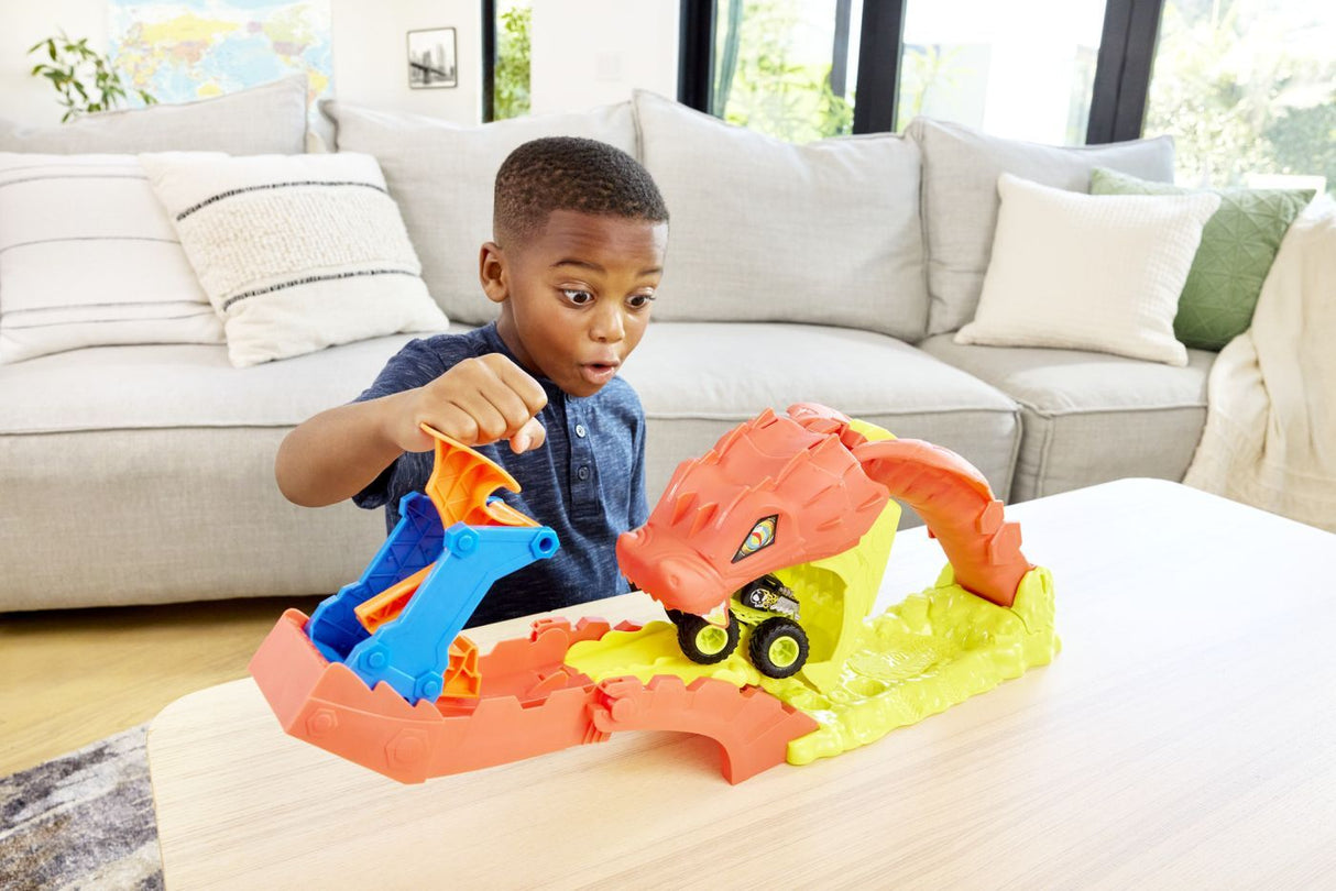 HOT WHEELS MONSTER TRUCK SET DE JOACA PISTA INVINGE SARPELE URIAS CU MASINUTA BONE SHAKER INCLUSA