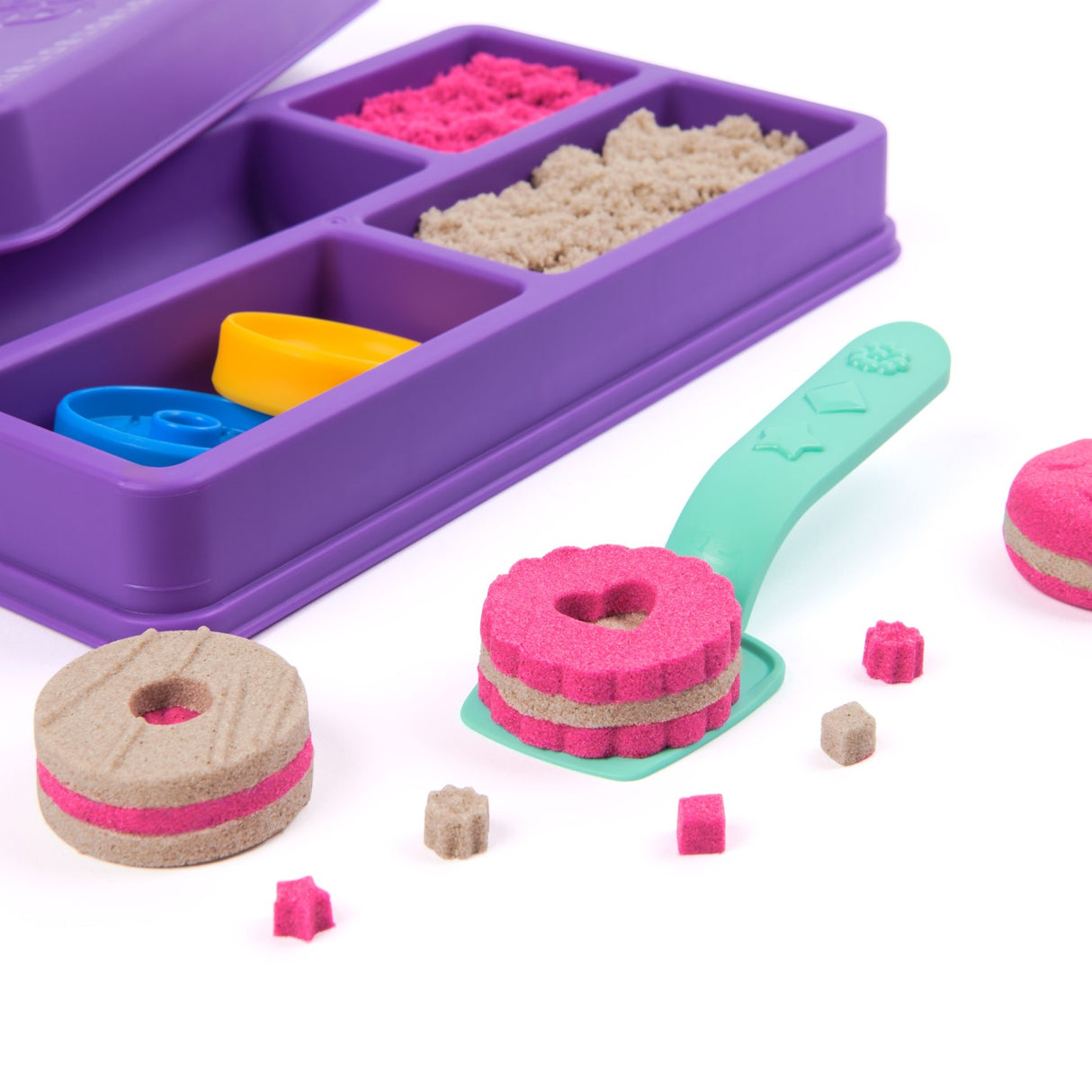 KINETIC SAND CUTIA CU FURSECURI