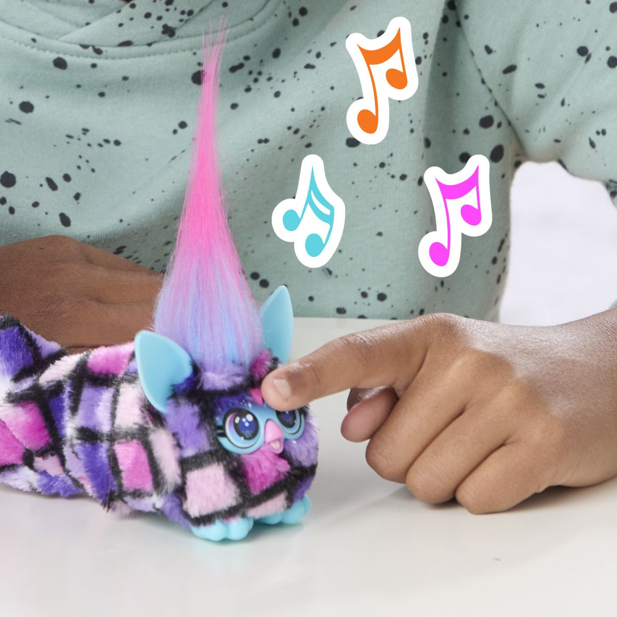 FURBY DJ FURBLETS JUCARIE INTERACTIVA DIS CO DAZZ