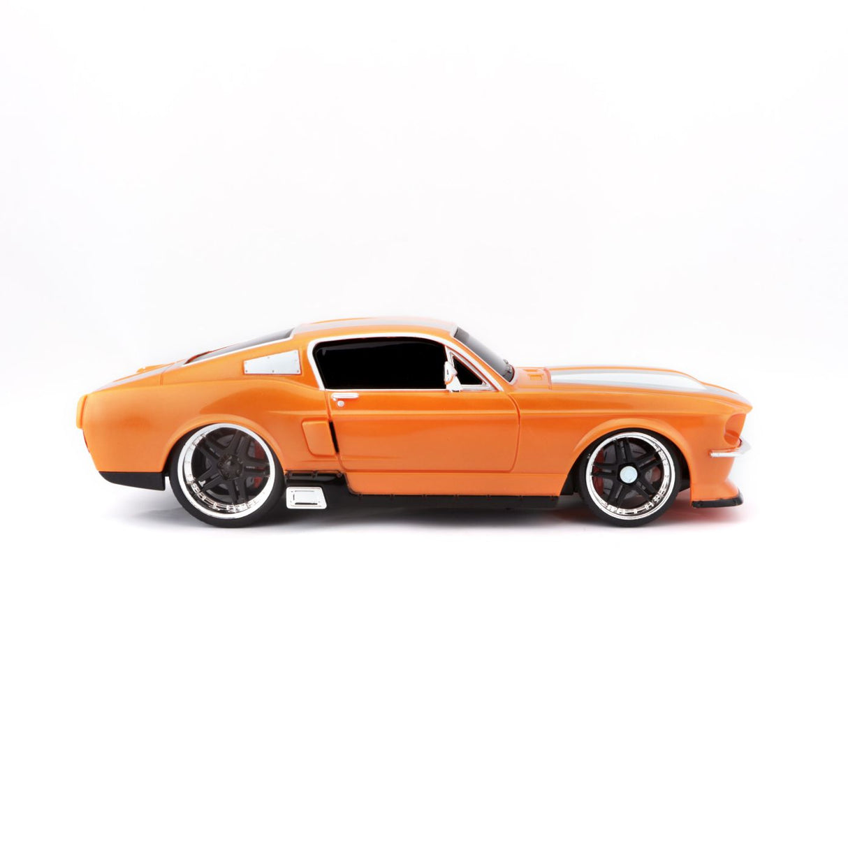 MAISTO MASINUTA CU TELECOMANDA 2.4GHz FORD MUSTANG GT 1967 SCARA 1 LA 24