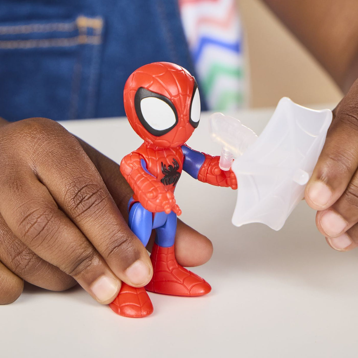 SPIDEY SI PRIETENII LUI UIMITORI MARVEL SET FIGURINA SPIDEY SI VEHICUL WEB CRAWLER 7.6CM