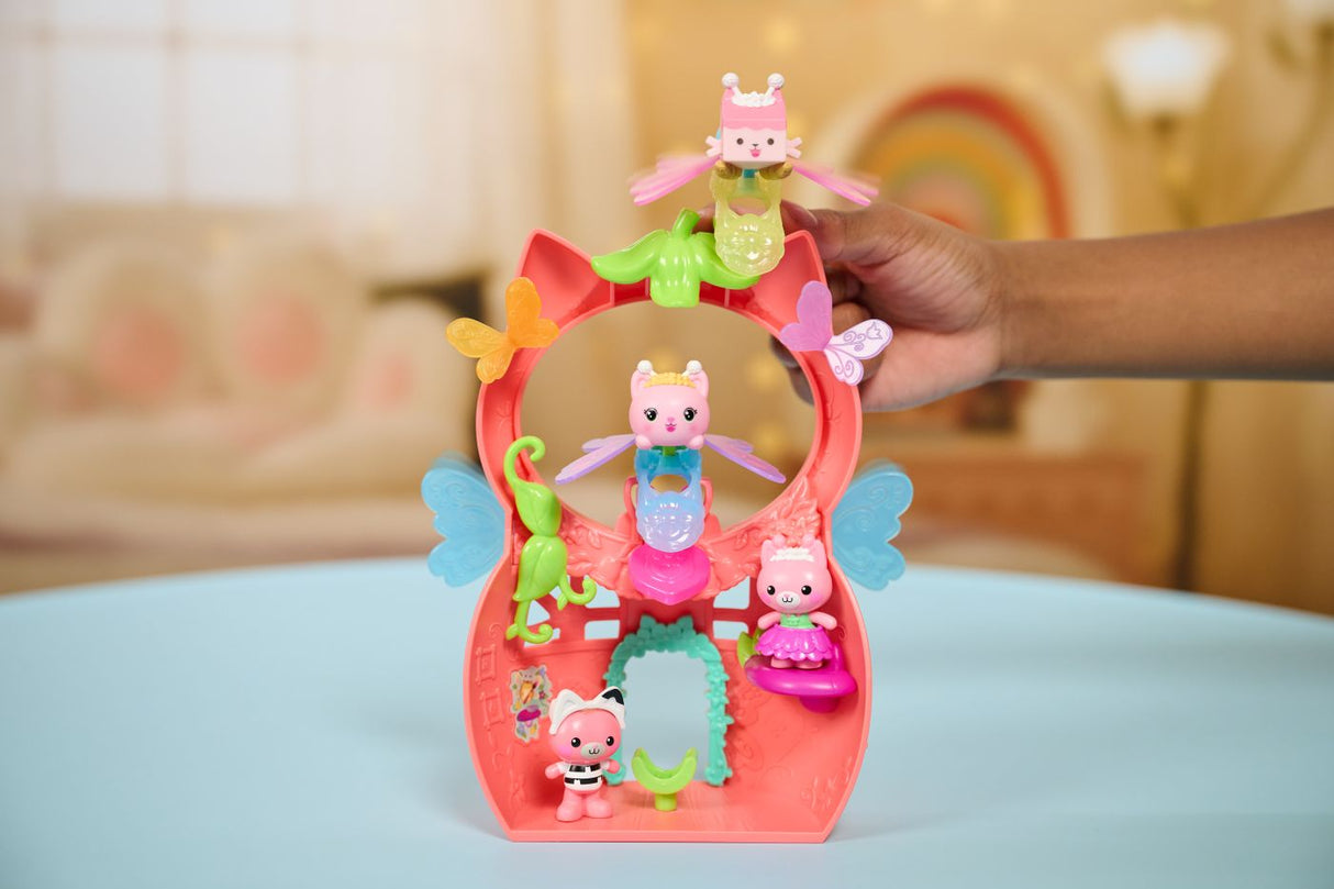 GABBYS DOLLHOUSE FAIRYLANDIA SET DE JOACA ZANA PISICUTEI CU FIGURINE SI ACCESORII