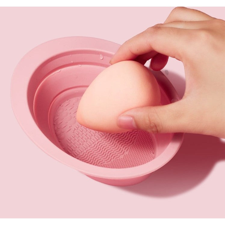 Accesoriu din silicon pentru curatarea accesoriilor makeup, pensule, buretei, 14.5 x 11,5 cm, 2 moduri de utilizare, pliabil, roz - vivimall.ro