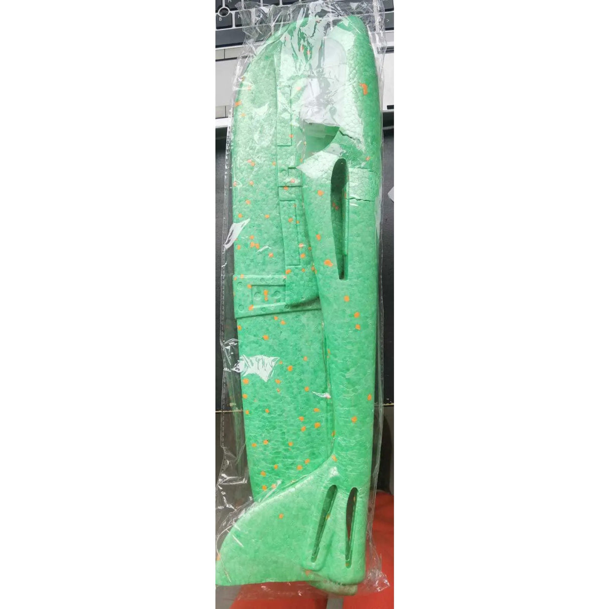 Avion planor din polistiren in punga , lungime 47 cm , Verde, cu lumini pe cap, Vivimall, Resigilat