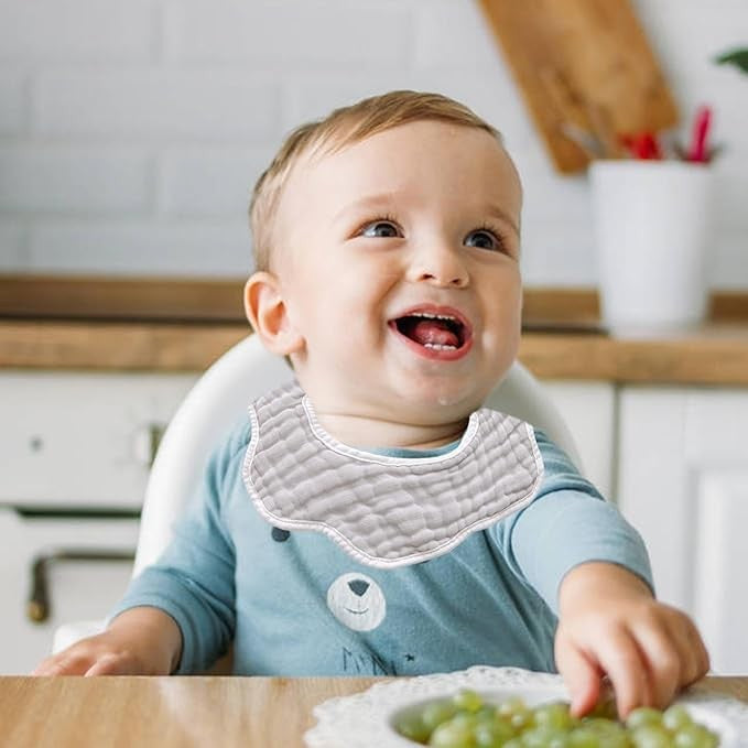 Baveta Tip Floare, Flippy, din Bumbac, pentru Copii 0-12 Luni, Rezistenta la apa, 8 Straturi, Model Tricotat cu Cirese, 26 x 29 cm, Alb