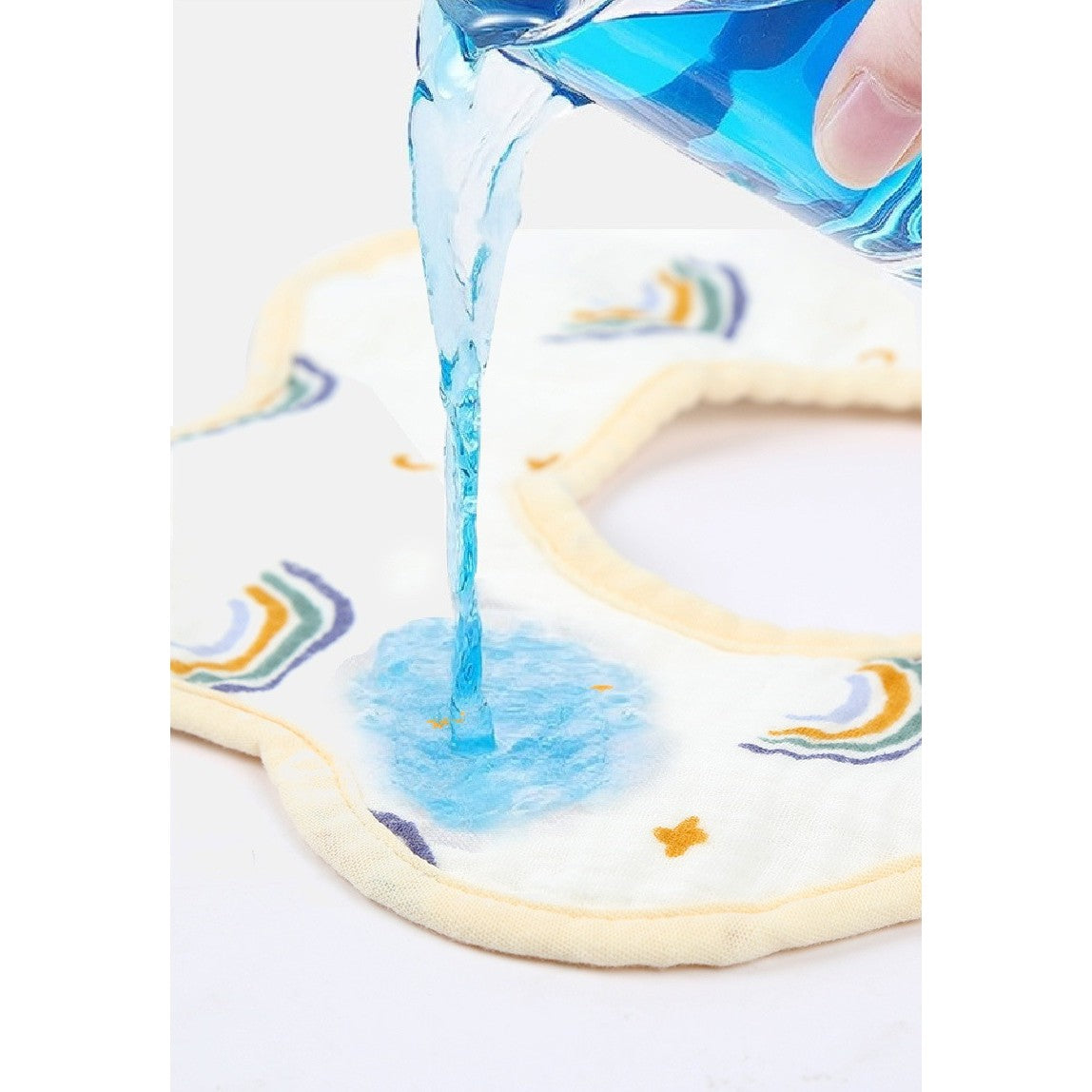 Baveta Tip Floare, Flippy, din Bumbac, pentru Copii 0-12 Luni, Rezistenta la apa, cu Capse, Model Curcubeu, 26 x 29 cm, Alb