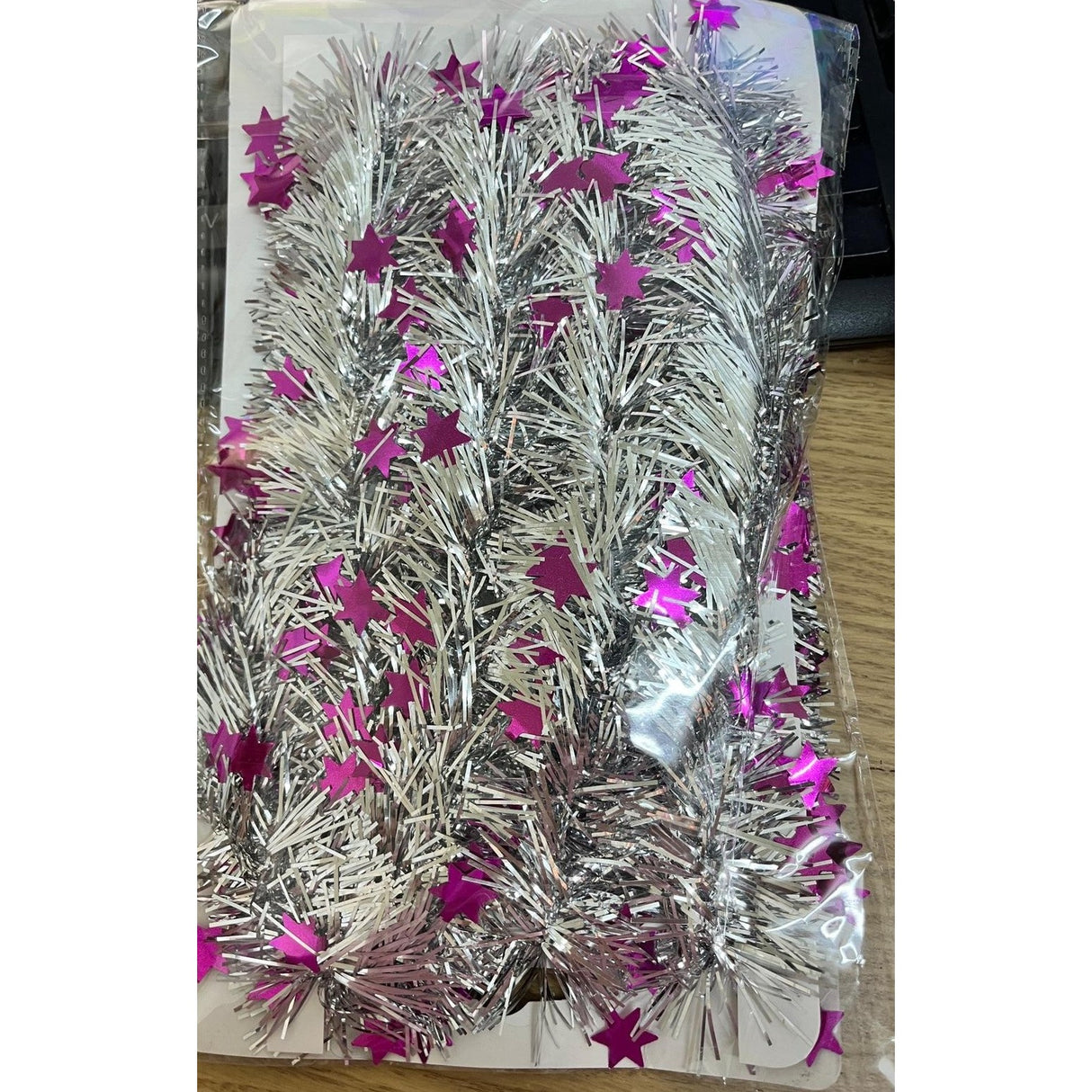 Beteala de Craciun cu LED, Flippy, 2 m, 5 cm Grosime, din PVC, Model cu Stelute, Artificiala, Mov/Argintiu