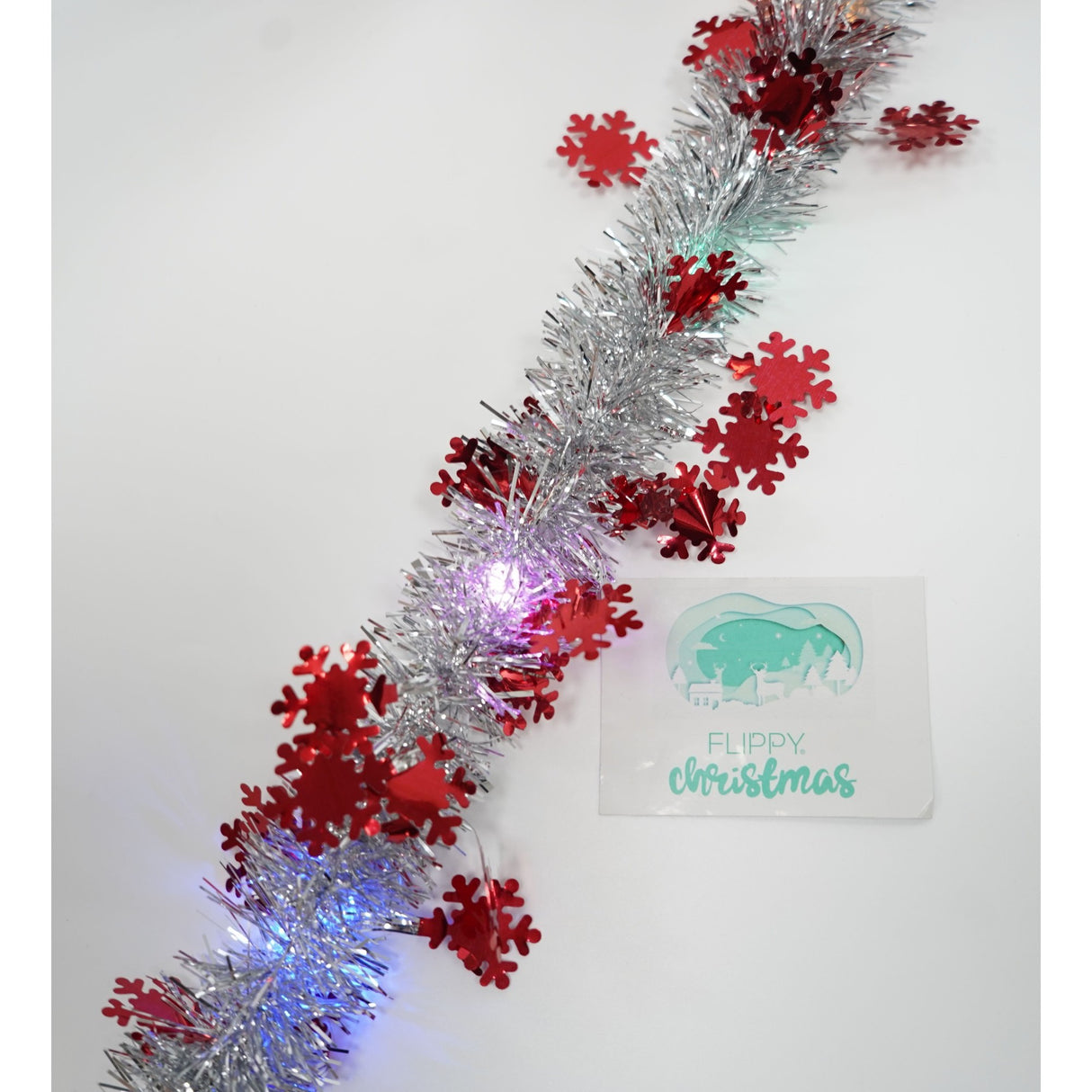 Beteala Craciun cu LED, Rosie, model cu fulgi de nea, 2 m x 5 cm, PVC, Sir, Artificiala, Flippy - vivimall.ro