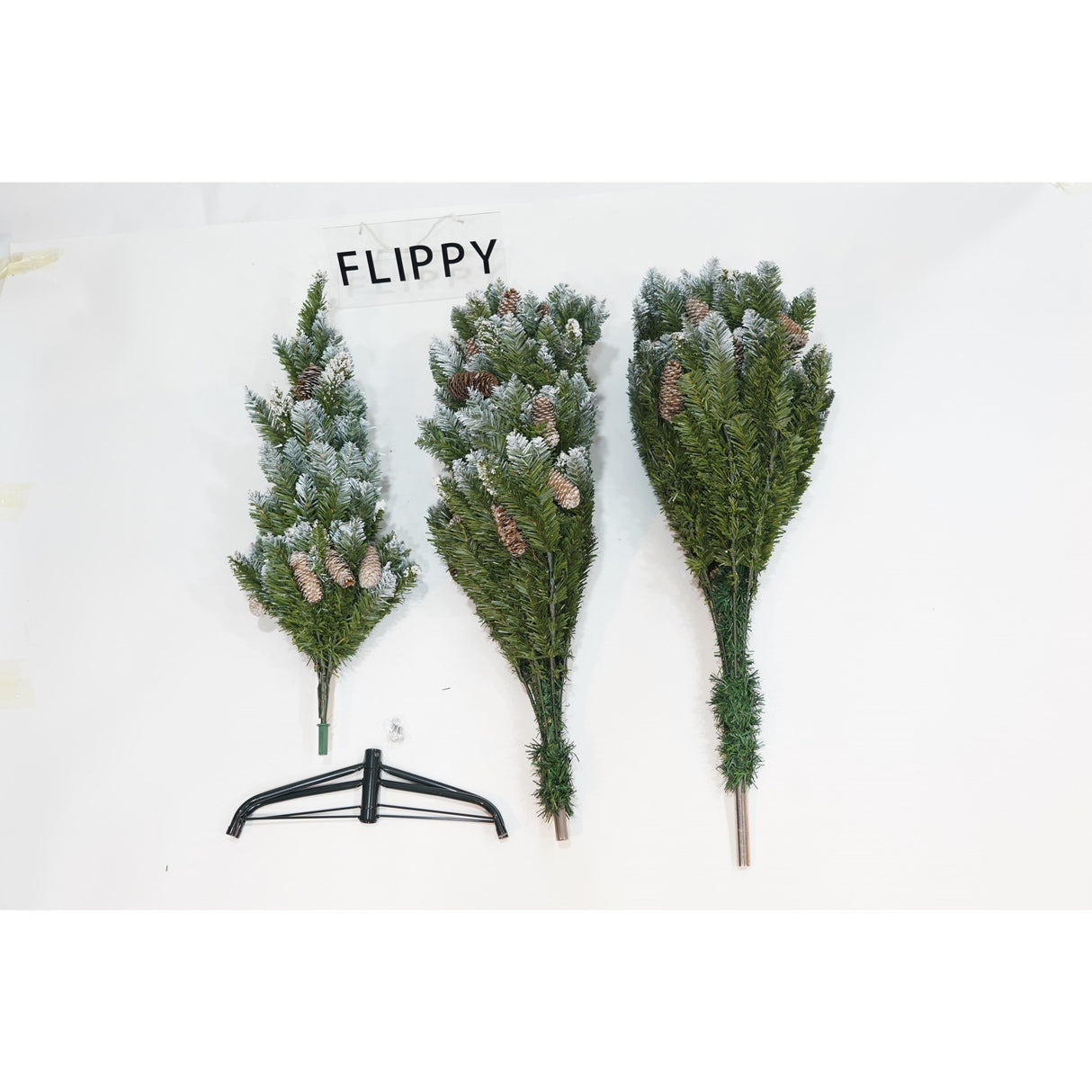 Brad Artificial de Craciun bogat, Flippy, 1.8 m inaltime, 918 ramuri verzi inzapezite, Verde, Decorat, Interior/ Exterior - vivimall.ro