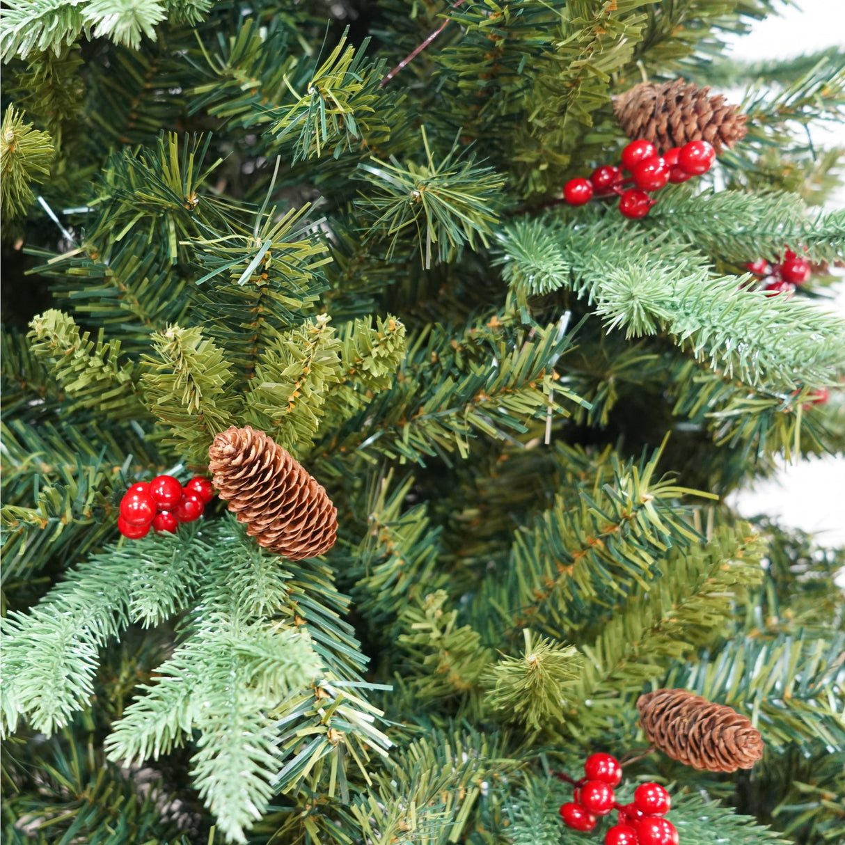 Brad Artificial bogat de Craciun Premium, Flippy, 2.10 m inaltime, suport metalic inclus, Verde, Decorat, Interior/ Exterior, 1172 ramuri - vivimall.ro