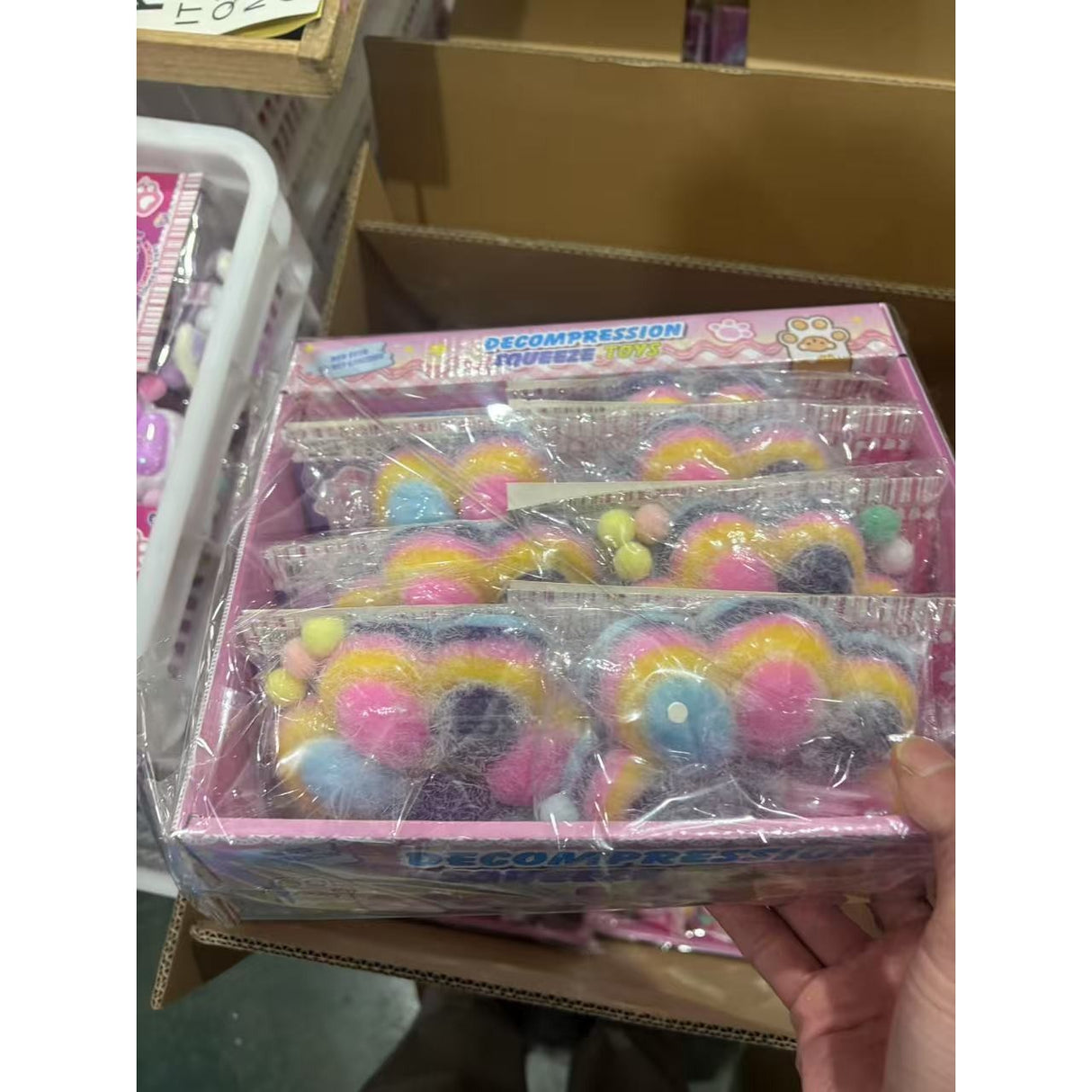 Jucarie Antistres Squishy, Vivimall, cu Revenire Lenta, Model Labuta de Pisica Pufoasa, 220g, 12.5 x 10.5 cm Squeeze Pinch Family, Ambalaj Transparent, Multicolor - vivimall.ro