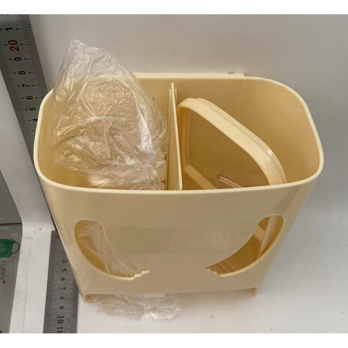 Cutie de Depozitare, Vivimall, Montare Perete, Adeziv, Fara Perfoare, din ABS, Model Urs, 18 x 11 x 25 cm, Crem - vivimall.ro