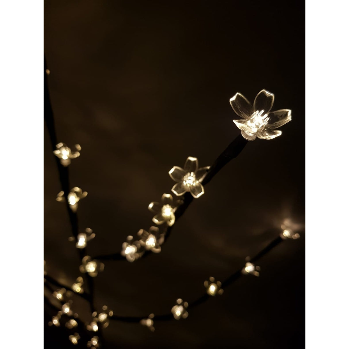 Decoratiune Luminoasa, Flippy, Crenguta, cu Baterii, 72 LED -uri, Flori, Alb Cald - vivimall.ro