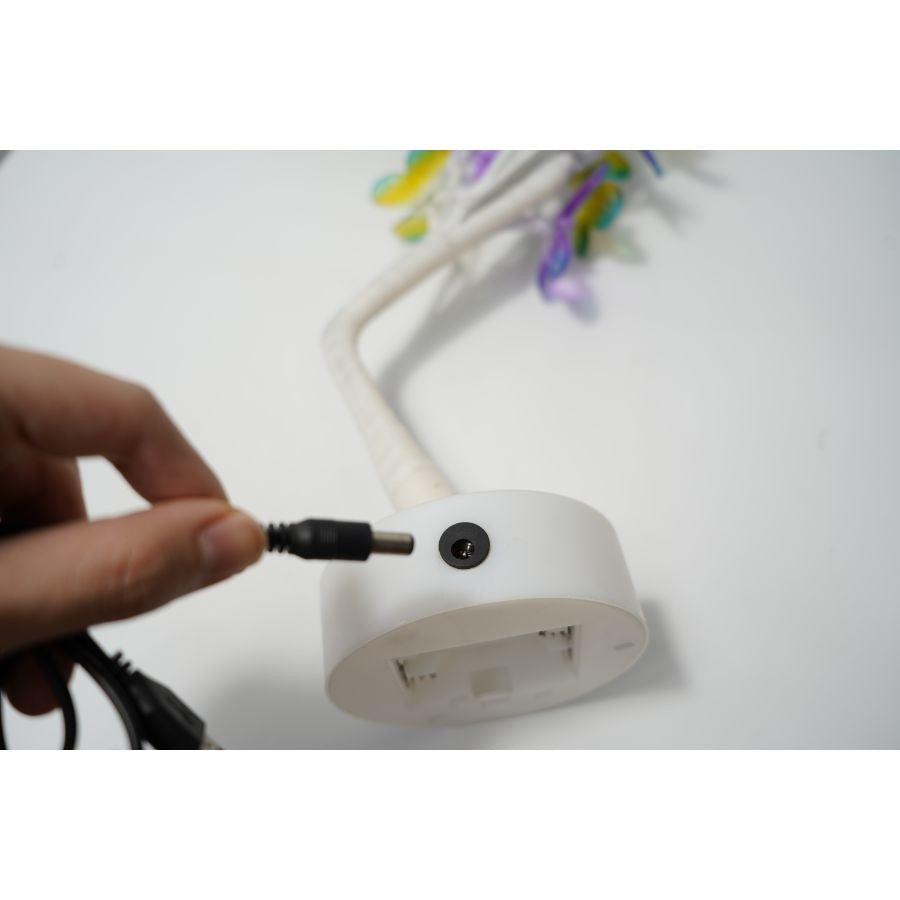 Decoratiune luminoasa, Vivimall, Tip copac cu fluturi, cu baterii/USB