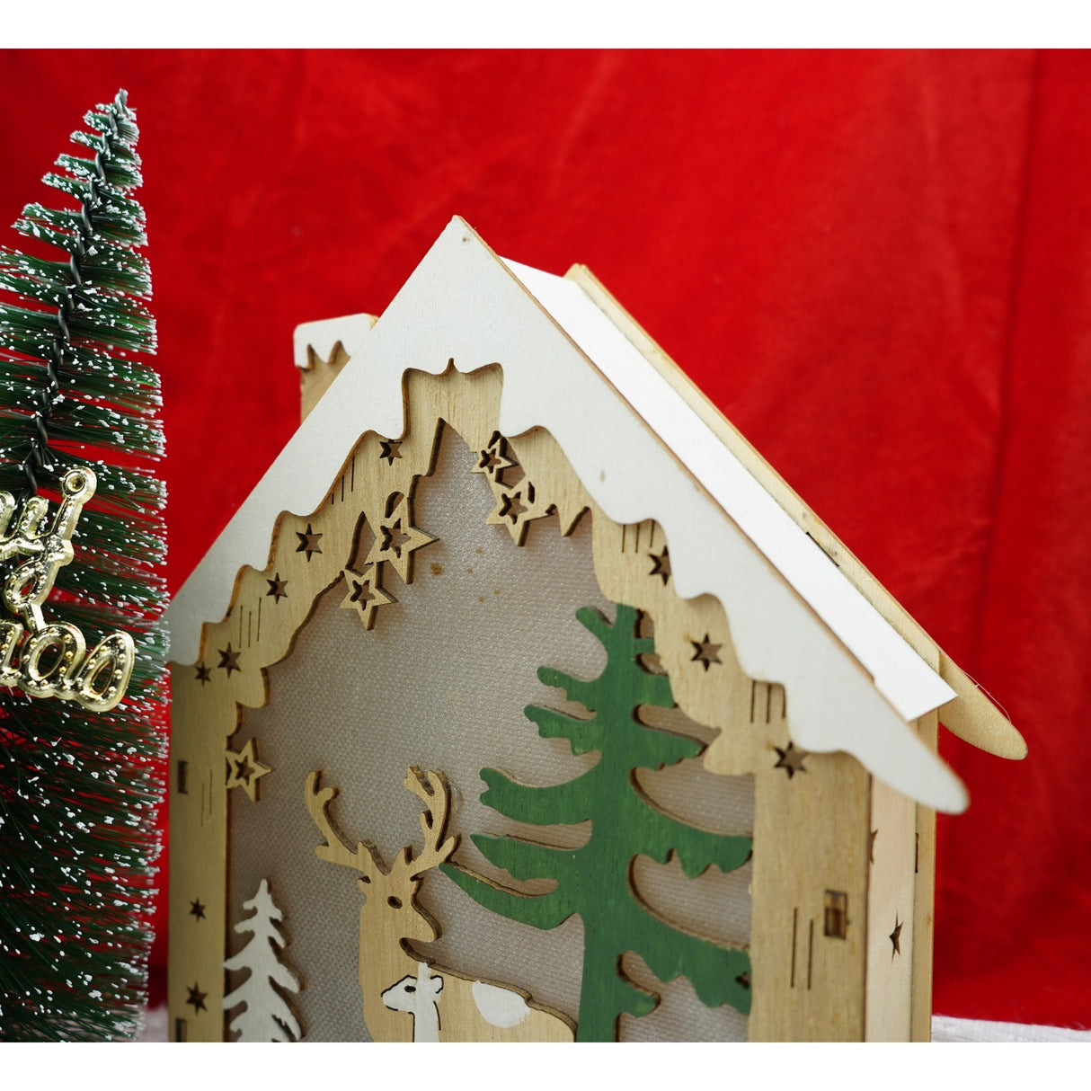 Decoratiune luminoasa, model de  Casa cu Reni, maro, lungime: 18 cm, latime: 5 cm, inaltime: 21 cm, lemn, interior/exterior - vivimall.ro