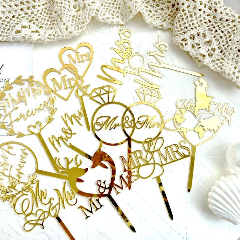 Decoratiune Topper pentru Tort, Vivimall, Model Mr&Mrs Forever, Tematica Nunta, 10 cm, Auriu - vivimall.ro