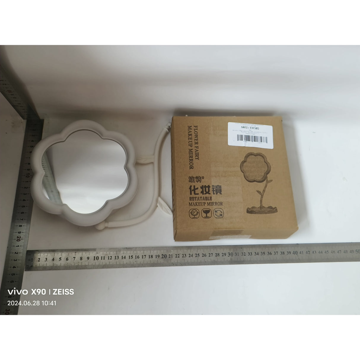 Oglindă de Machiaj pentru Birou, Vivimall, Rotativă, Detasabilă, Model de Floarea Soarelui, Suport pentru Inele, cu Depozitare, Alba - vivimall.ro