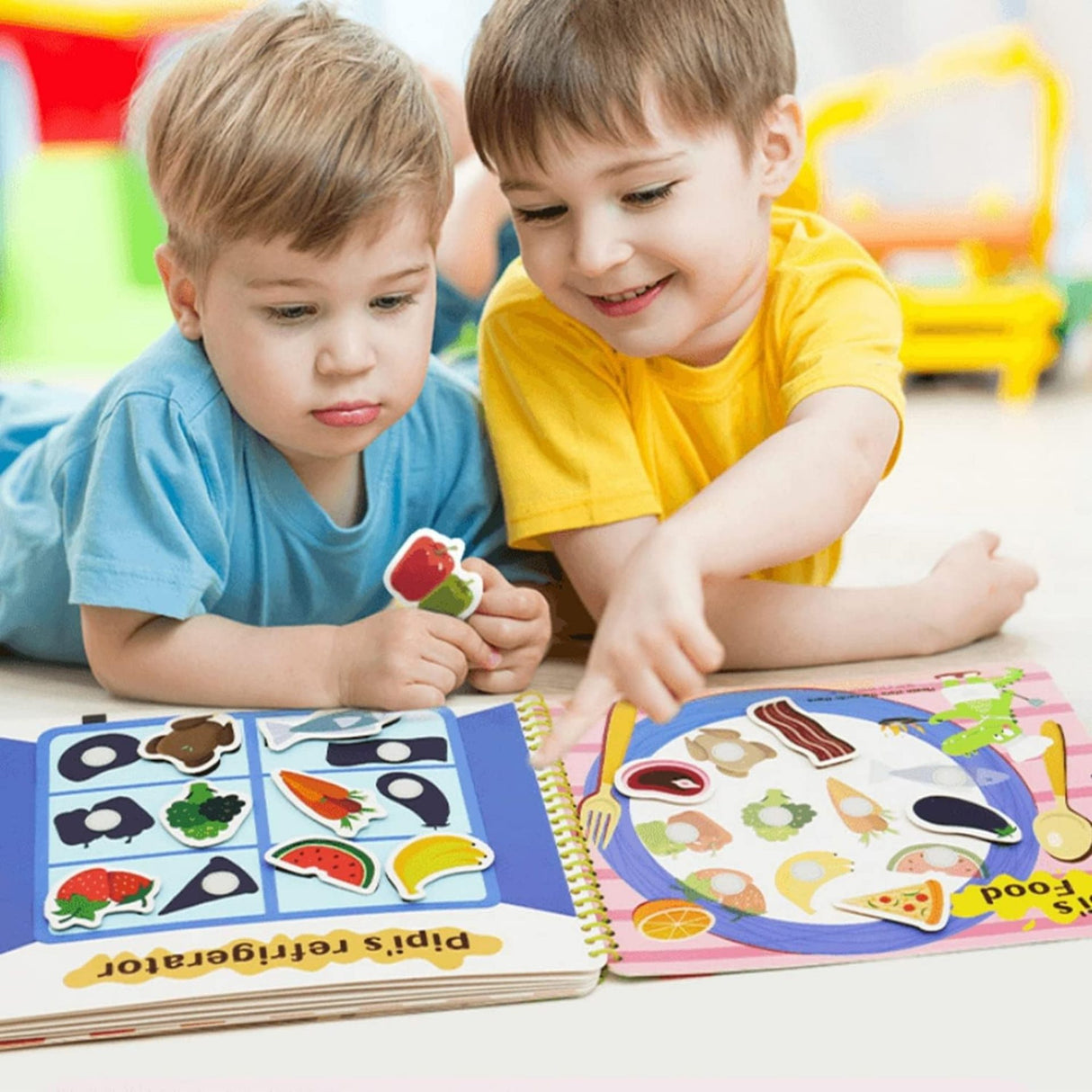 Set complet Quiet Book Flippy cu toate cele 10 pagini și stickere reutilizabile, vedere de ansamblu