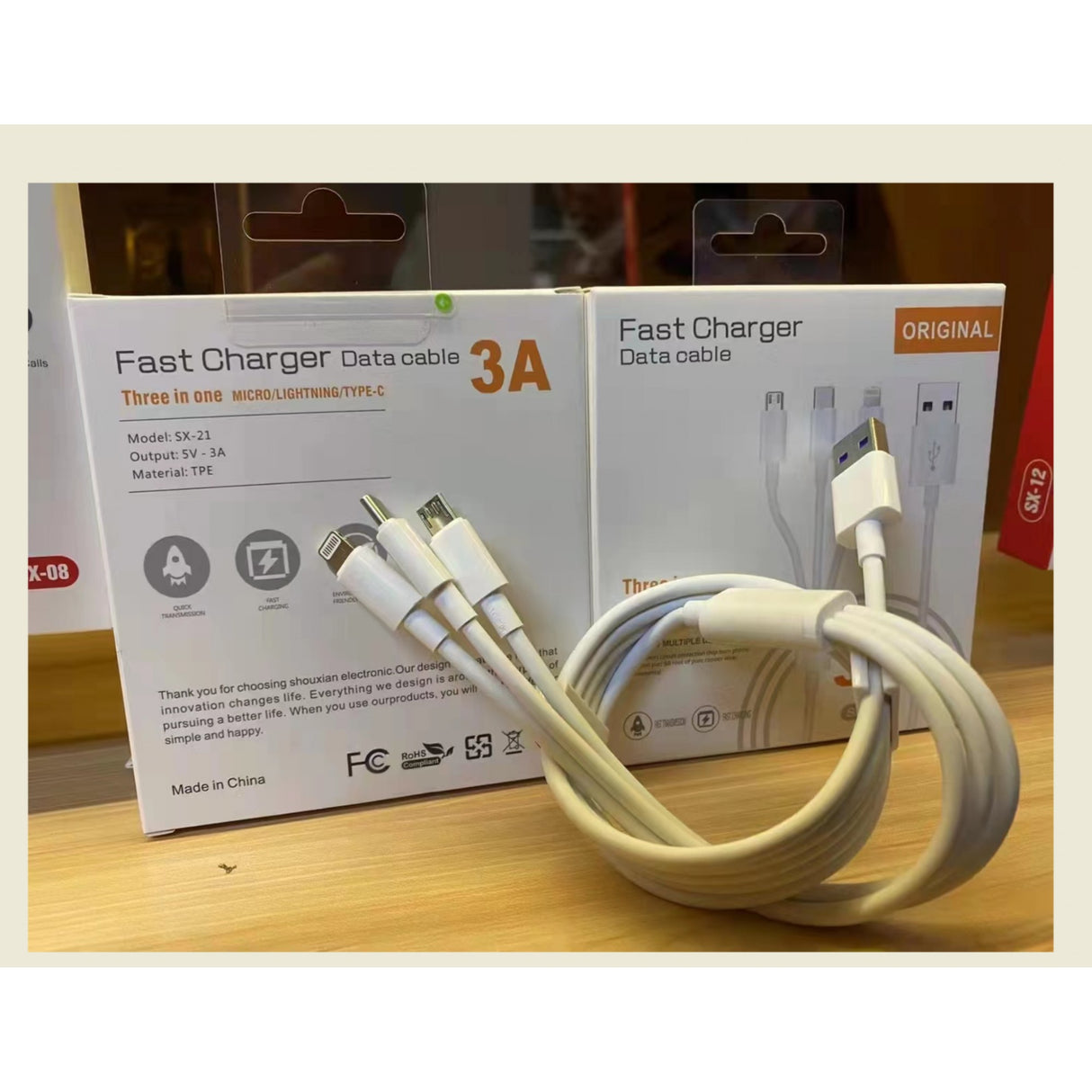 Cablu USB 3in1 Flippy SX - 21, USB la micro USB/USB-C/compatibil iphone, 3A, 1.2m (alb) - vivimall.ro