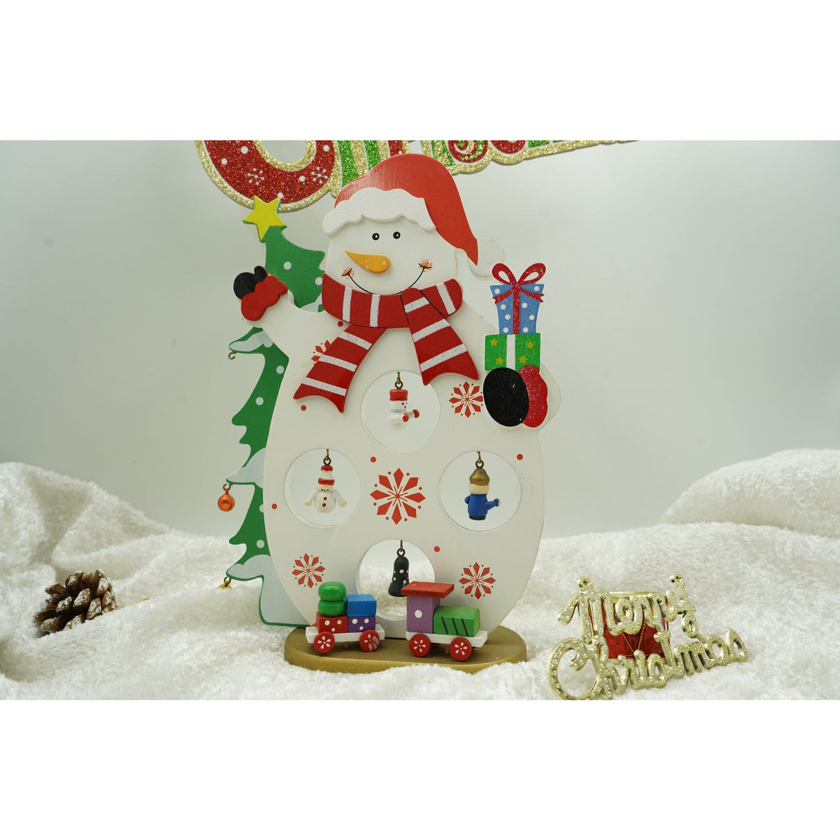 Figurina decorata de Craciun, Om de zapada, Alb, din Lemn, 18 cm x 24.5 cm, Interior, Flippy - vivimall.ro