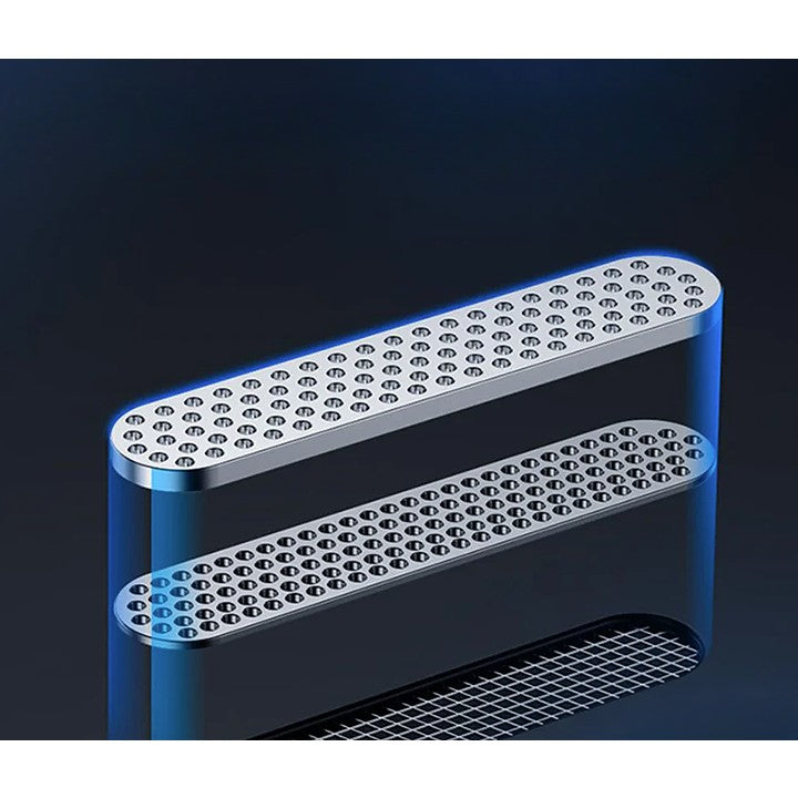 Folie protecție iPhone 15 Pro Max aplicată pe ecran, transparență HD clară, fără bule de aer – unghi lateral