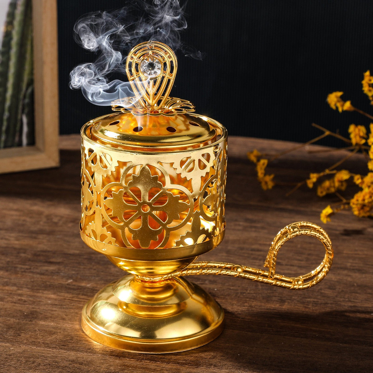 Arzator de Tamaie cu carbune, de fier, auriu, suport de tamaie, Craft Prop - vivimall.ro