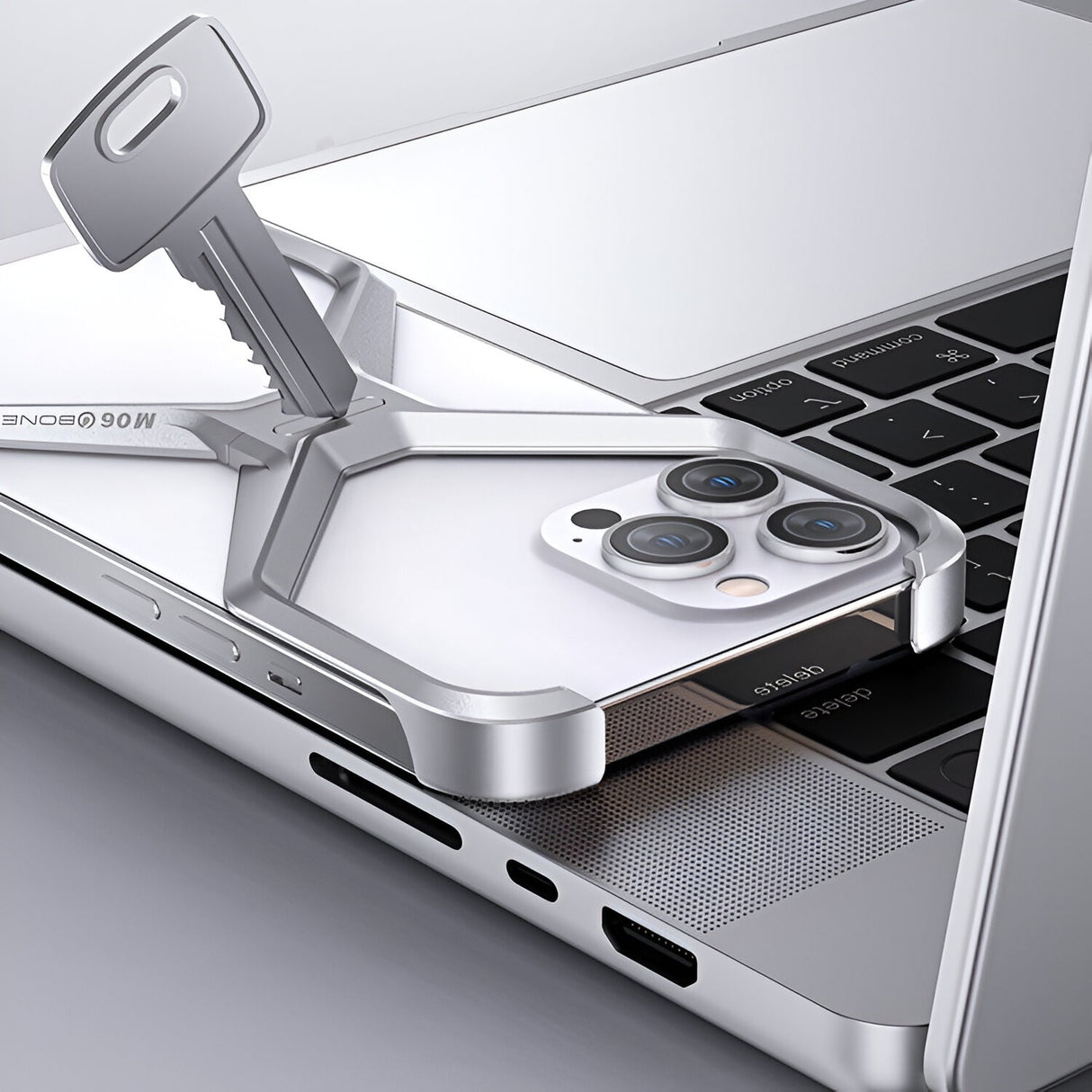 Husă Armor X iPhone 15 aliaj aluminiu gri metalizat, rezistentă la apă, detaliu port USB-C