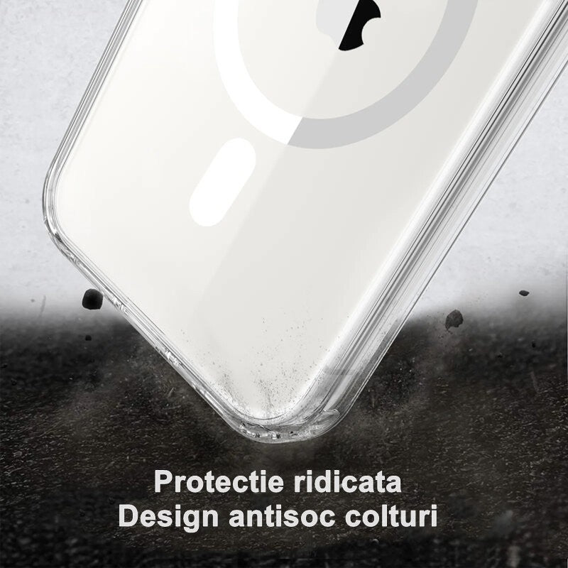 Husă transparentă iPhone 15 Pro Max montată pe telefon, design care păstrează aspectul original Apple
