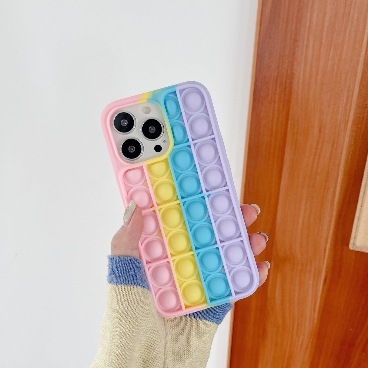 Husa de protectie Flippy Pop It compatibila cu Apple iPhone 13 Pro,Model 8,Multicolor - vivimall.ro