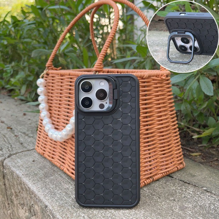 Detaliu textură geometrică 3D Cube husă TPU neagră iPhone 14, suprafață antizgâriere
