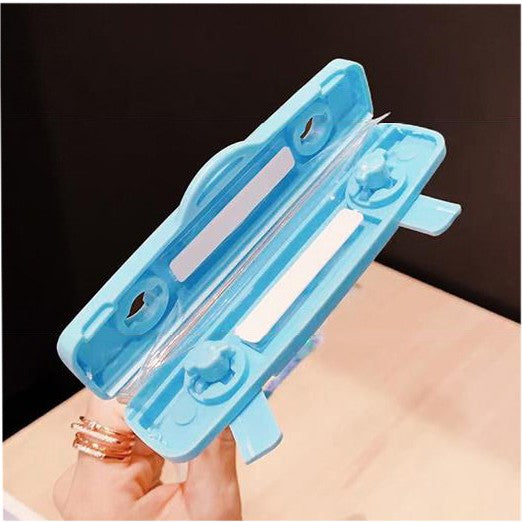 Husa subacvatica Fruity Waterproof Flippy, Snowproof, Universala, Impermeabila, cu Snur, pentru telefon sau documente, Berry Bear, Albastru - vivimall.ro