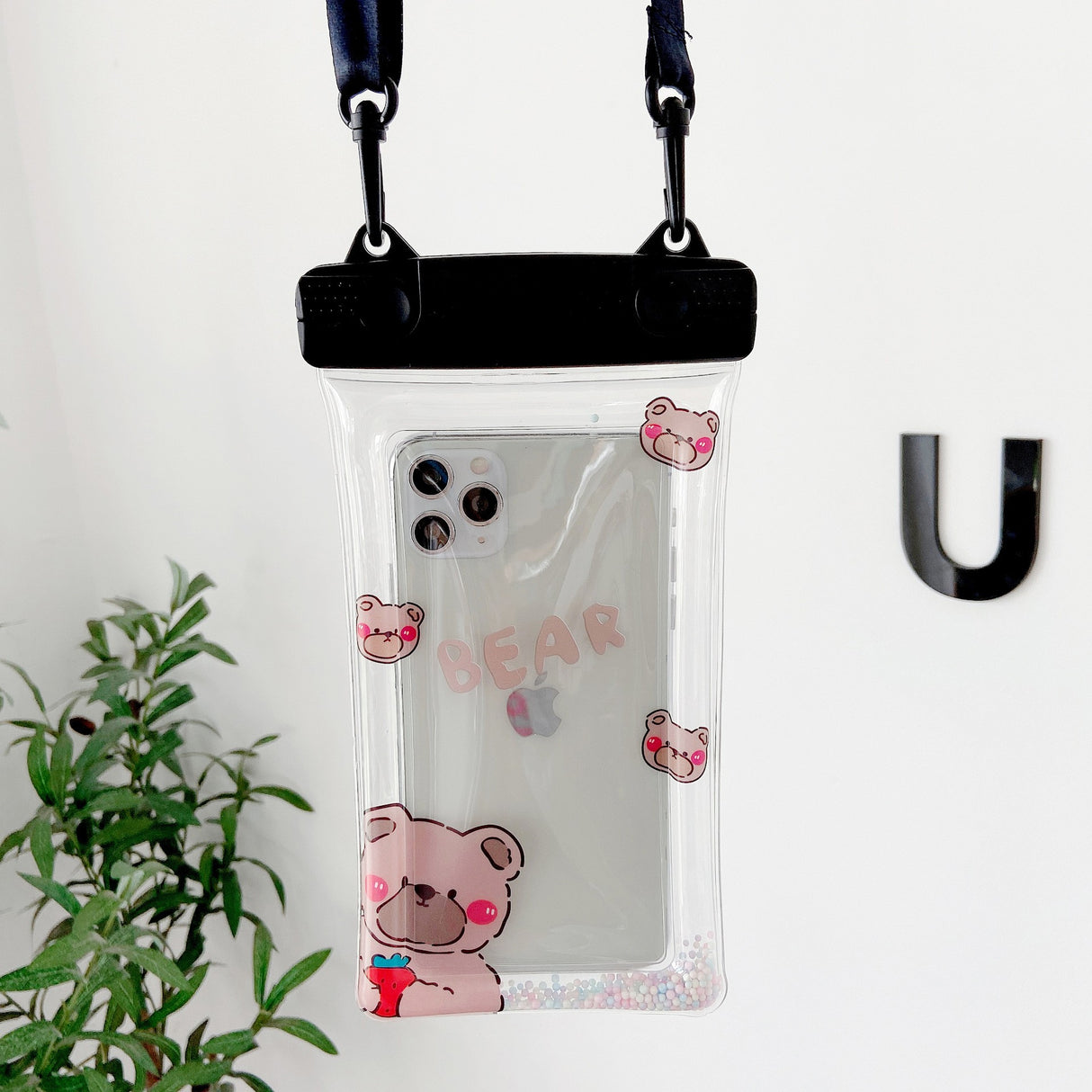 Husa subacvatica Fruity Waterproof Flippy, Snowproof, Universala, Impermeabila, cu Snur, pentru telefon sau documente, Berry Bear, Negru - vivimall.ro