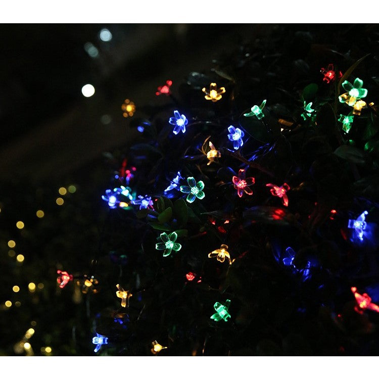 Instalatie Craciun, 6.5 metri, 30 Becuri LED tip Flori de cires, pentru exterior cu incarcare solara, Multicolor, Vivimall - vivimall.ro