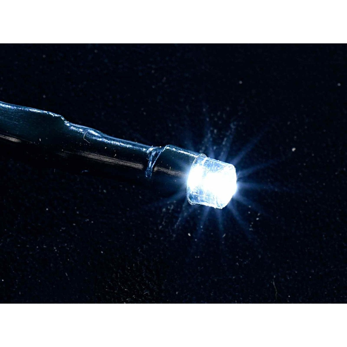 Instalatie Craciun Profesionala de Exterior IP65, 144 m, 1440 Led-uri Mari ,Liniara, Alb rece, Interconectabila, Prelungitor 6.5 m inclus, Fir Negru, Vivimall - vivimall.ro